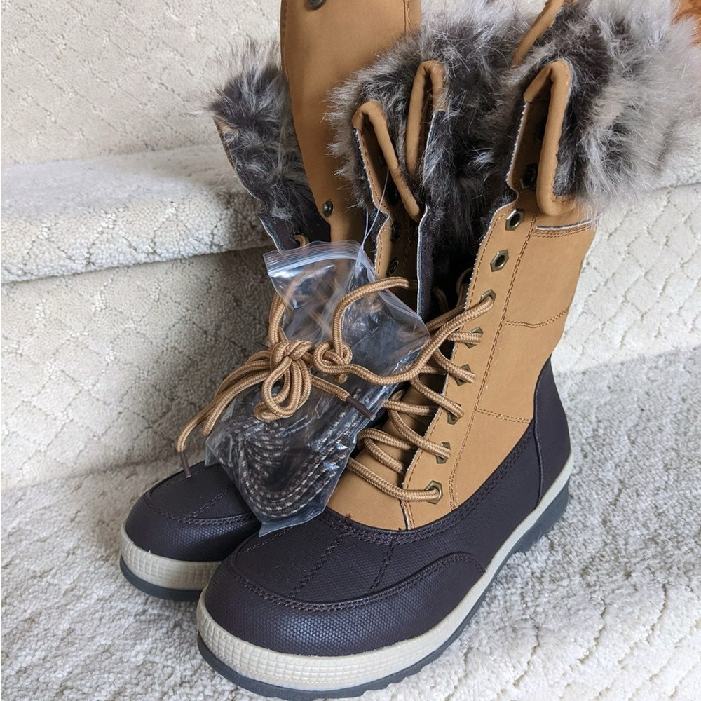 Lane Bryant Women’s Faux Fur Duck Boots ~ NWT ~ Size 8